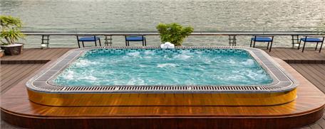 Chương trình 3 ngày 2 đêm trên du thuyền La Casta Regal Lan Hạ